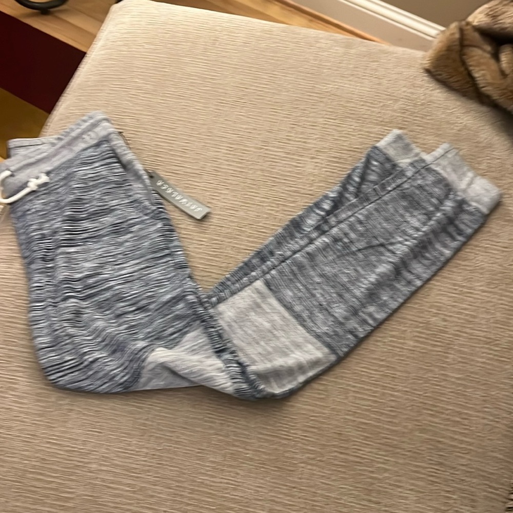 JAYWALKER Boys joggers 🏃‍♂️ size Large